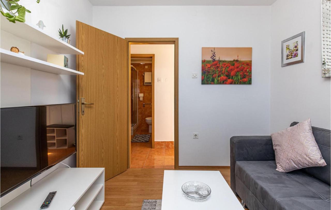 Amazing Apartment In Kostrena With 1 Bedrooms And Wifi Exterior photo
